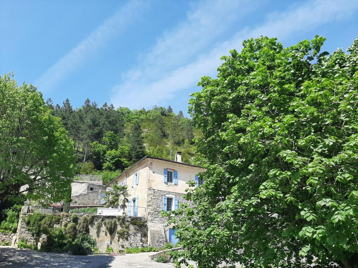 Le Sareymond Menee